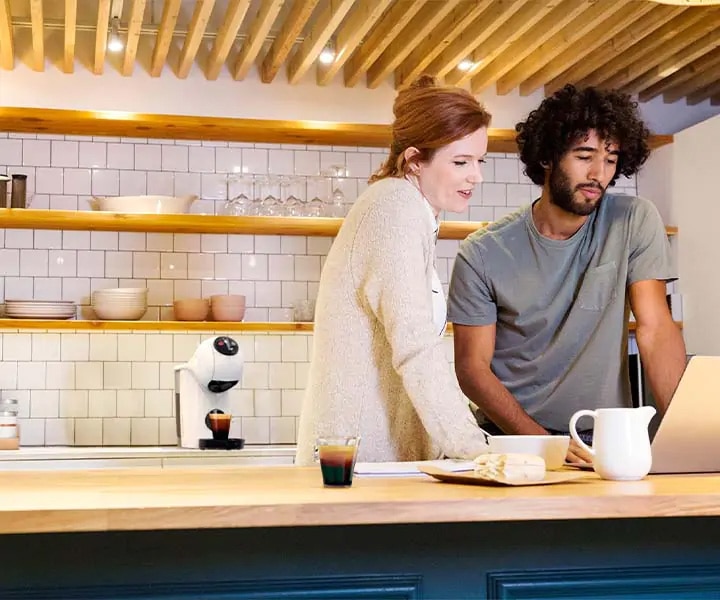 Cafetera Genio S NESCAFÉ Dolce Gusto consumidores dentro del hogar